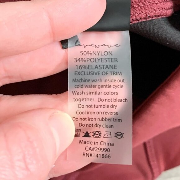 Love Wave Revolve Amy Capri Pant Leggings Cropped High Rise Bordeaux Size Small - Picture 11 of 14